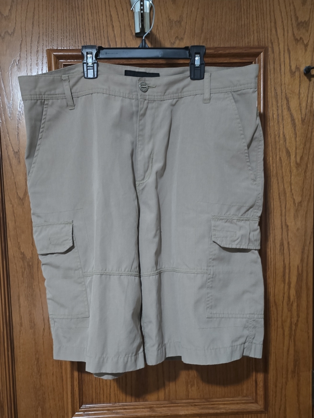Men's Oakley Cargo Shorts in Khaki - Classic Casual Short